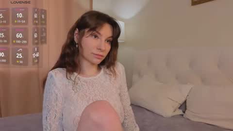 Snapshot of mintrose chatting on July 9, 2026, 6:39 am Rosie online show from July 9, 2026, 6:39 am