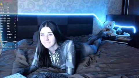 Snapshot of mionill chatting on December 14, 2025, 10:36 pm Hi Im Naomi online show from December 14, 2025, 10:36 pm