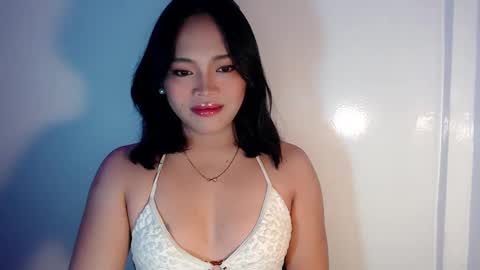 Snapshot of mira_luna222 chatting on February 23, 2025, 6:34 pm Mira Bella online show from February 23, 2025, 6:34 pm