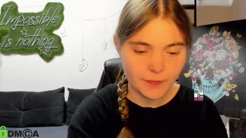 miraa_bloom online show from April 6, 2026, 1:34 pm