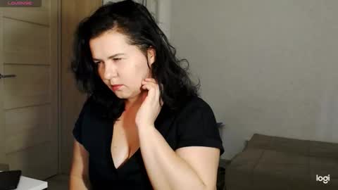 Meera online show from October 9, 2025, 10:02 am