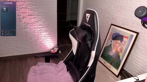 Snapshot of mirai_meow chatting on January 19, 2025, 5:28 pm Kattie Kate Katana Katarina Ri Cat baby bb - your choise xo xo online show from January 19, 2025, 5:28 pm