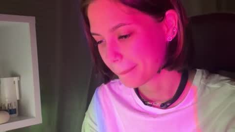 MiraLaPics online show from April 23, 2026, 11:40 pm