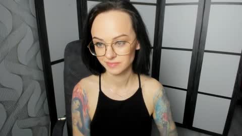 Mira online show from March 9, 2025, 12:53 am