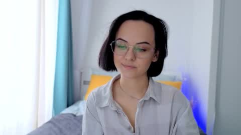 MiraSkyy online show from September 28, 2025, 2:44 pm