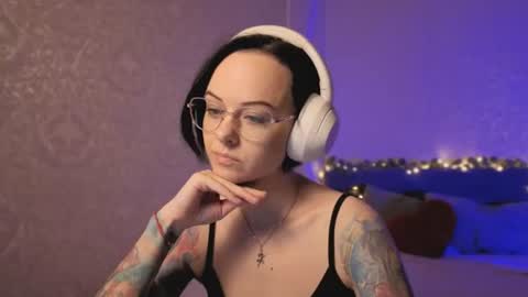 Snapshot of miraskyy chatting on July 27, 2026, 5:42 pm MiraSkyy online show from July 27, 2026, 5:42 pm