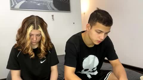 Snapshot of mirelcouple chatting on February 17, 2026, 10:12 am mirelcouple online show from February 17, 2026, 10:12 am