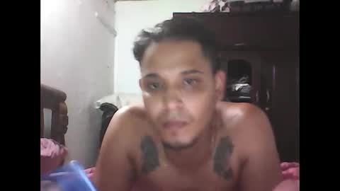 mirenito_ online show from April 11, 2026, 7:18 pm