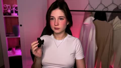 Mira online show from February 8, 2025, 2:26 am