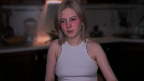 Snapshot of mirrameow chatting on November 29, 2025, 1:58 pm Mira online show from November 29, 2025, 1:58 pm