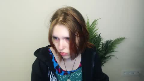 misaki_chan_ online show from April 5, 2026, 9:34 pm