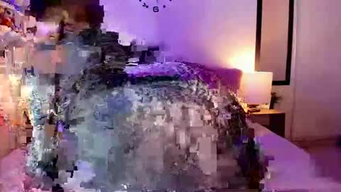 Rachell  Mishelle online show from December 18, 2025, 3:23 am