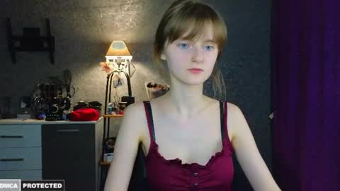 Snapshot of miss___alisa chatting on June 30, 2026, 6:31 pm Alisa NONNUDE online show from June 30, 2026, 6:31 pm