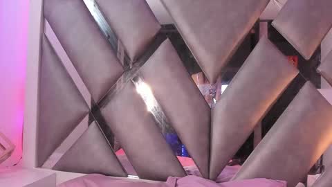 Soy lola online show from February 18, 2025, 8:36 pm