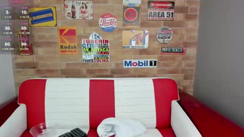 Snapshot of miss__lunna chatting on February 22, 2025, 11:02 am Lunna online show from February 22, 2025, 11:02 am