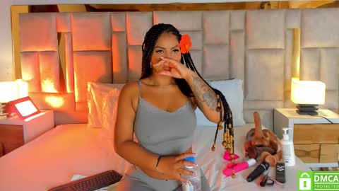 Miss Abigail  online show from March 26, 2026, 1:17 pm