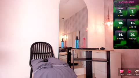 Amber  online show from December 26, 2024, 10:16 am