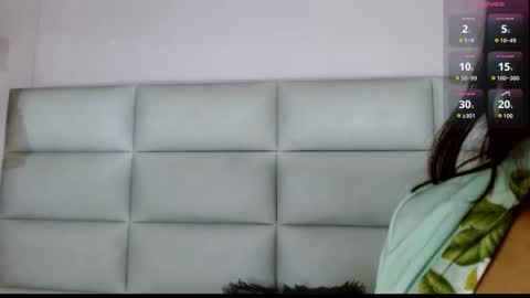 miss_ariss online show from April 9, 2026, 6:19 am