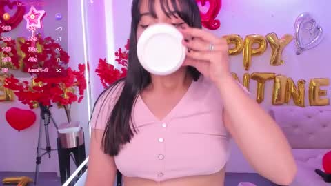 Snapshot of miss_dolly1 chatting on February 18, 2025, 6:04 am Melanie online show from February 18, 2025, 6:04 am