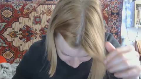 Snapshot of miss_elistia_ chatting on April 20, 2026, 11:02 am Elis online show from April 20, 2026, 11:02 am