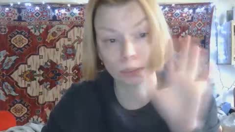 Snapshot of miss_elistia_ chatting on April 22, 2026, 11:12 am Elis online show from April 22, 2026, 11:12 am