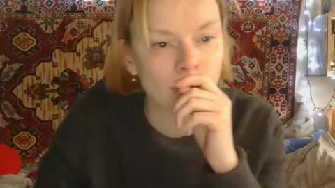 Snapshot of miss_elistia_ chatting on April 23, 2026, 11:31 am Elis online show from April 23, 2026, 11:31 am