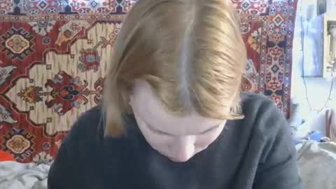 Snapshot of miss_elistia_ chatting on April 24, 2026, 11:23 am Elis online show from April 24, 2026, 11:23 am