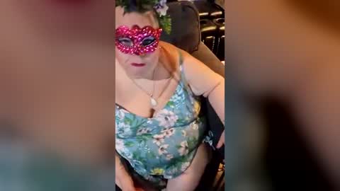 Snapshot of miss_ella_rose chatting on June 17, 2026, 2:36 am miss_ella_rose online show from June 17, 2026, 2:36 am
