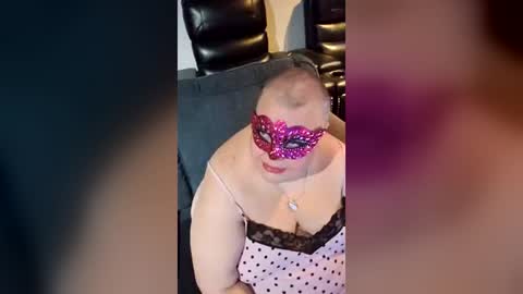 Snapshot of miss_ella_rose chatting on June 24, 2026, 5:17 am miss_ella_rose online show from June 24, 2026, 5:17 am
