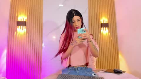 Snapshot of miss_emilystar chatting on April 14, 2026, 7:53 pm miss_emilystar online show from April 14, 2026, 7:53 pm