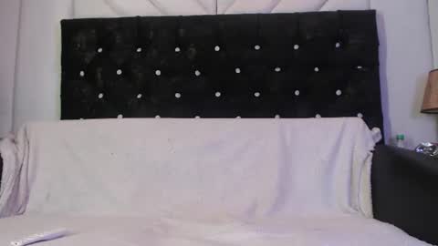 miss_evans_ online show from August 7, 2026, 1:24 pm