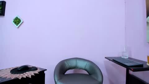 Monica Patricia online show from September 16, 2025, 11:33 am