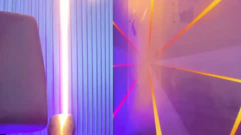 miss_isa19 online show from June 8, 2026, 1:55 pm