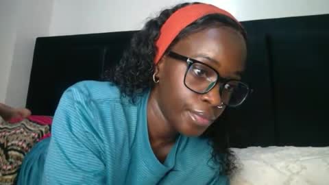 SensuElle  WHAT I DONT SHOW HERE... YOULL ONLY SEE IN PRIVATE  online show from June 24, 2026, 6:01 am