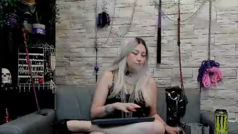 Snapshot of miss_kaz chatting on June 27, 2026, 12:04 am Kaz online show from June 27, 2026, 12:04 am
