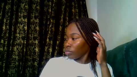 Snapshot of miss_kiarrafit chatting on June 17, 2026, 7:15 pm Miss Kiarrafit online show from June 17, 2026, 7:15 pm