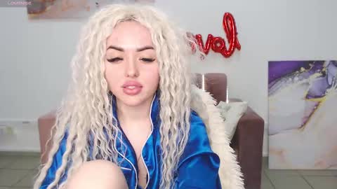 miss_kiten online show from February 15, 2025, 11:14 pm