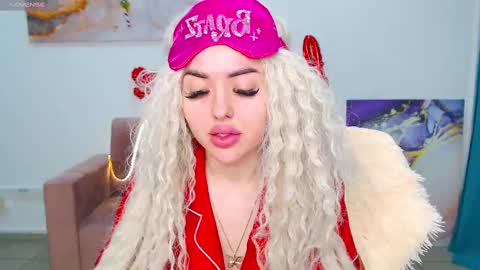 miss_kiten online show from February 18, 2025, 3:53 am