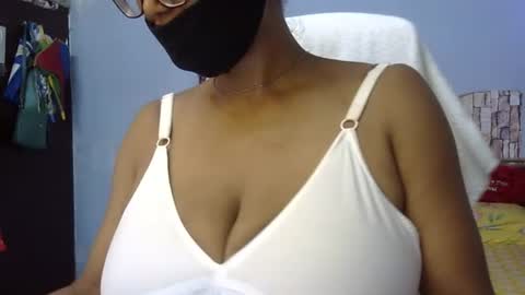 Snapshot of miss_mahi69 chatting on July 17, 2026, 4:52 am Mahi online show from July 17, 2026, 4:52 am
