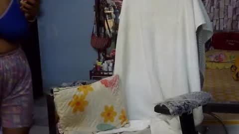 Snapshot of miss_mahi69 chatting on July 19, 2026, 4:38 am Mahi online show from July 19, 2026, 4:38 am