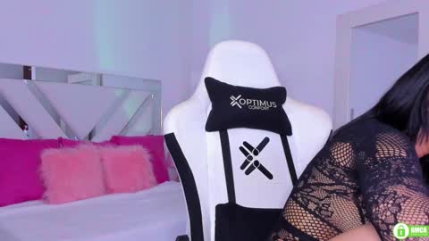   online show from January 15, 2025, 10:17 am