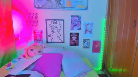 Snapshot of miss_meggaann chatting on April 9, 2026, 12:43 am MEGG online show from April 9, 2026, 12:43 am