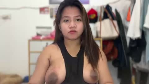 Snapshot of miss_peachyxxx chatting on July 23, 2026, 2:59 pm Lyn online show from July 23, 2026, 2:59 pm