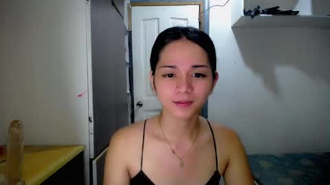 Snapshot of miss_rona_xoxo chatting on July 24, 2026, 4:10 am Rona online show from July 24, 2026, 4:10 am