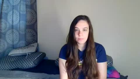 Bella online show from June 17, 2026, 4:19 pm