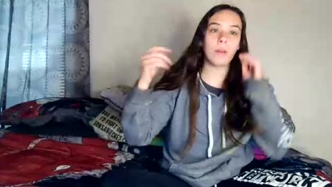 Bella online show from July 22, 2026, 4:54 pm