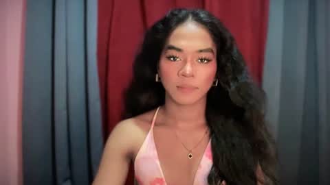miss_veron_xoxo online show from November 12, 2025, 5:35 pm