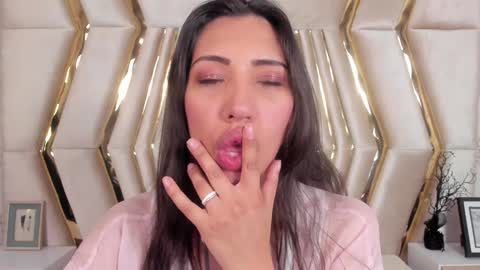 Veronica summer  7AM to 1500 PM hour GMT-5 online show from December 12, 2024, 5:59 pm