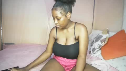Snapshot of miss_worldfire chatting on June 13, 2026, 4:05 pm miss_worldfire online show from June 13, 2026, 4:05 pm