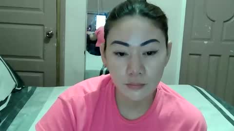 Snapshot of miss_zephyr chatting on February 15, 2026, 3:36 am HOT MOMMY ZEPHYR online show from February 15, 2026, 3:36 am